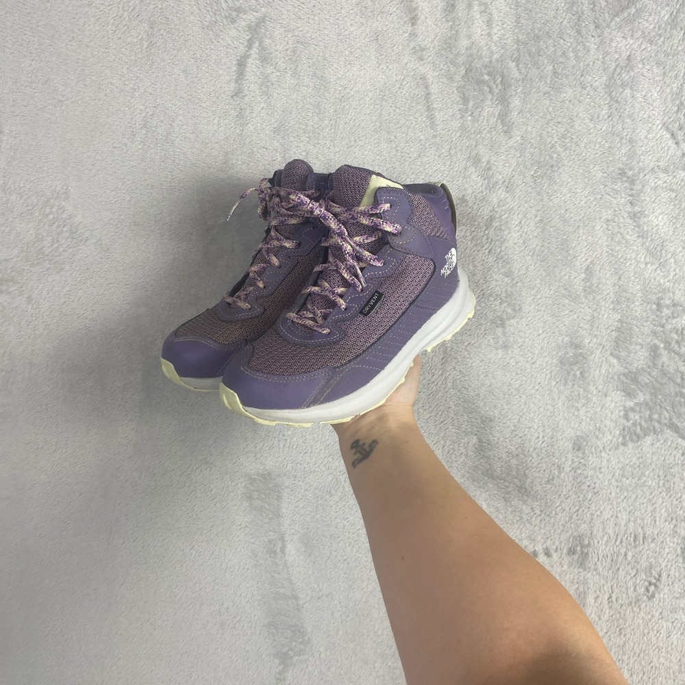 The North Face Kids Hedgehog Hiker II Mid Waterproof Boots Lupine Purple